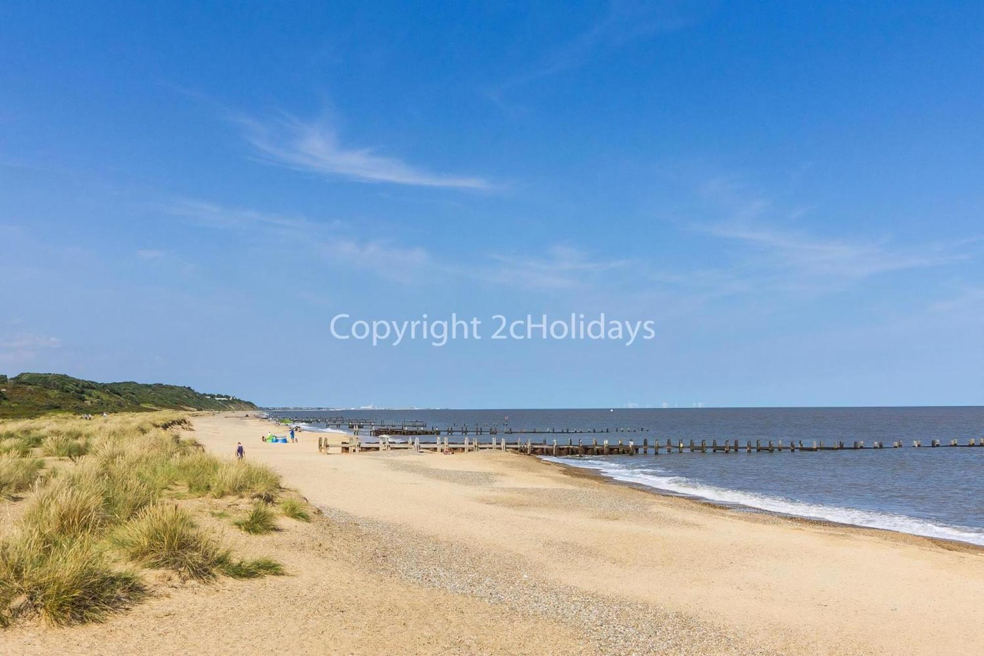 Brilliant Caravan With A Partial Sea View In Suffolk Ref 32026Az ローストフト エクステリア 写真