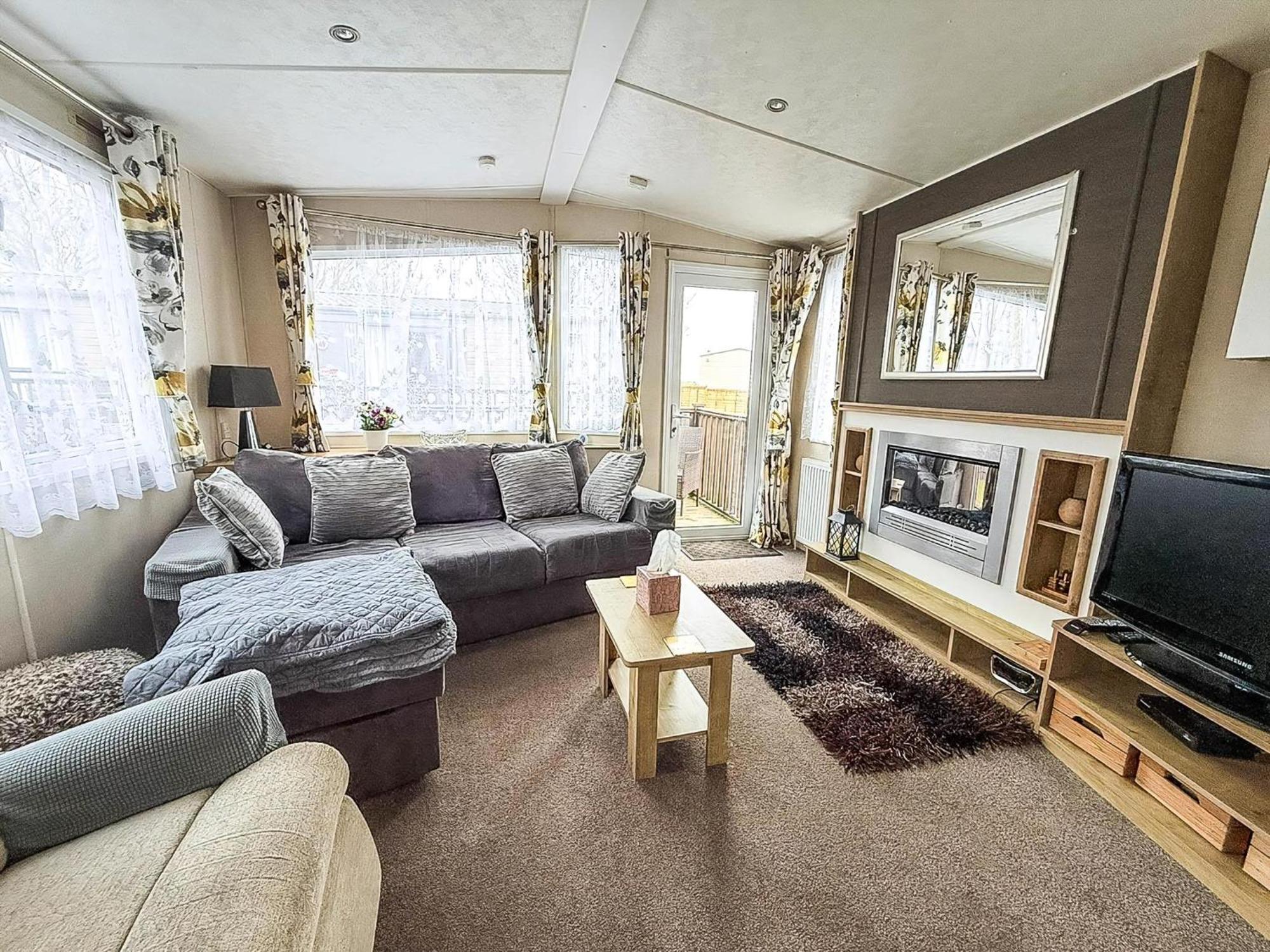 Brilliant Caravan With A Partial Sea View In Suffolk Ref 32026Az ローストフト エクステリア 写真